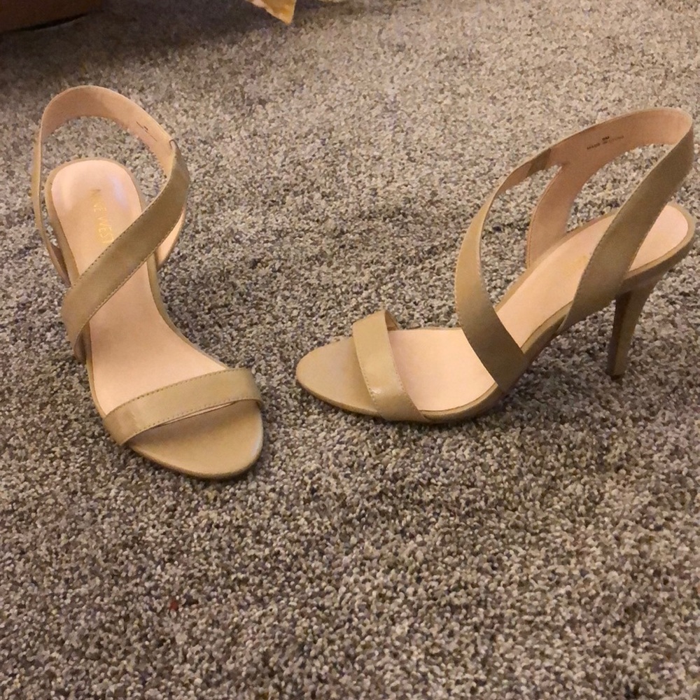 Strappy sandal